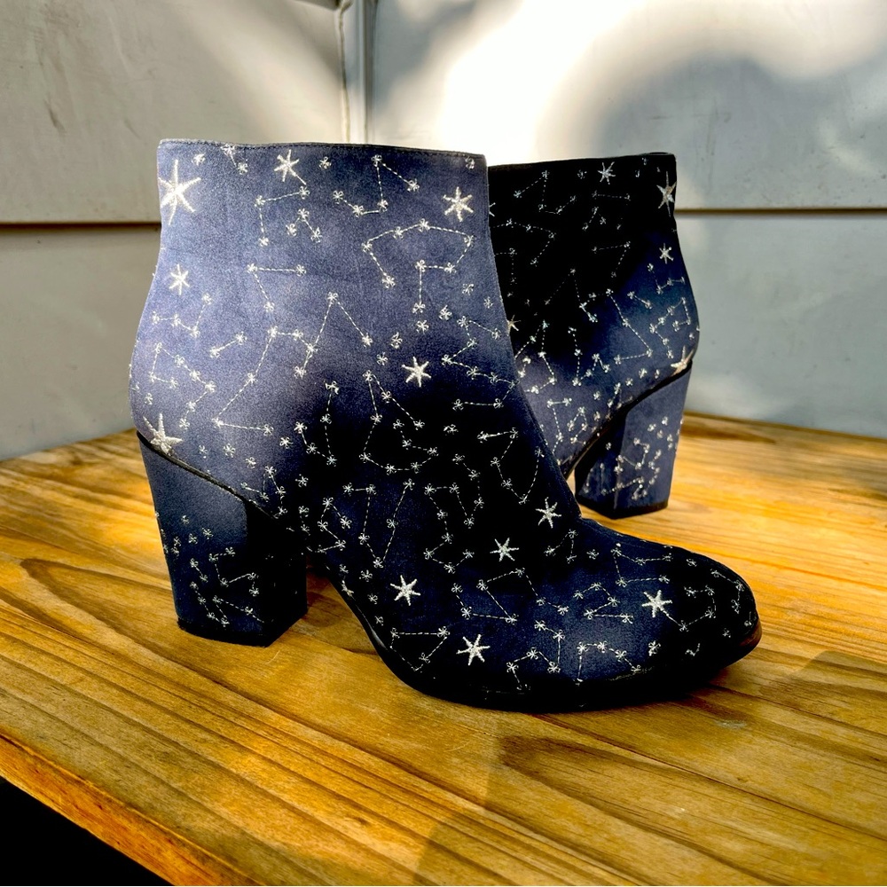 Billy Ella Embroidered Constellation Star Booties, 8.5